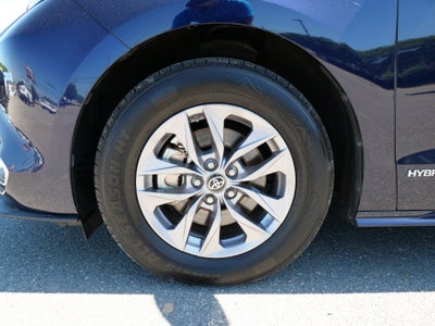 2021 Toyota Sienna XLE
