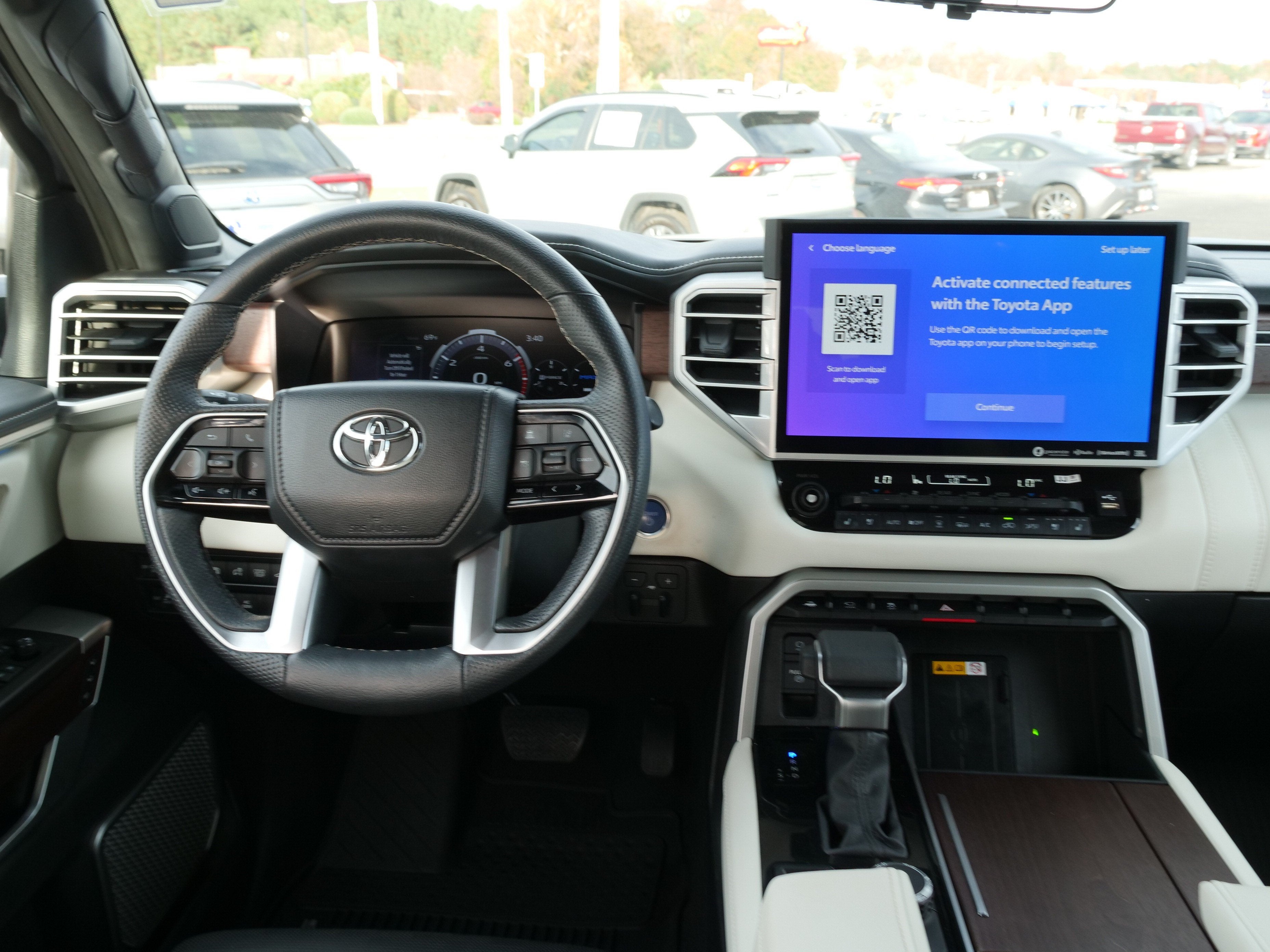 2024 Toyota Sequoia SR5