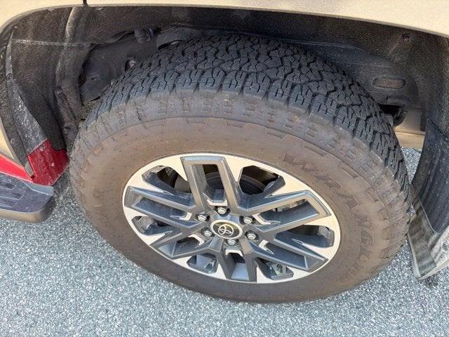 2024 Toyota Sequoia SR5