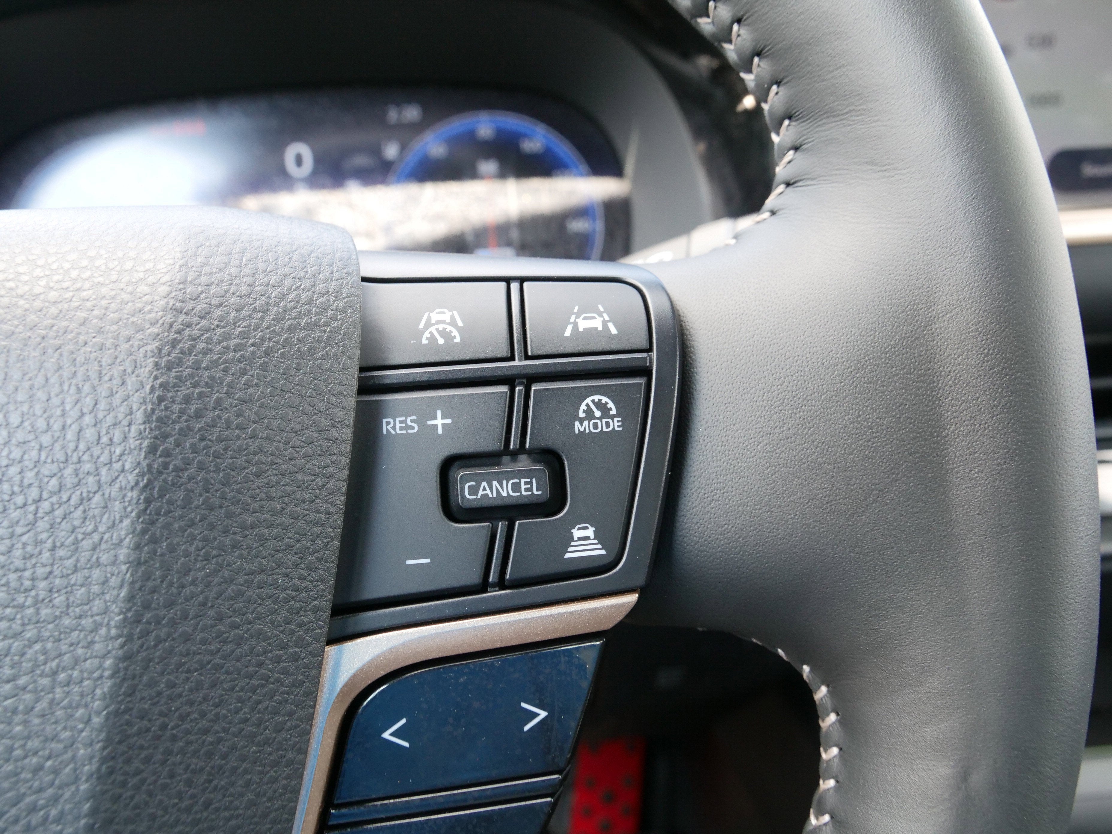 2025 Toyota Crown Signia XLE