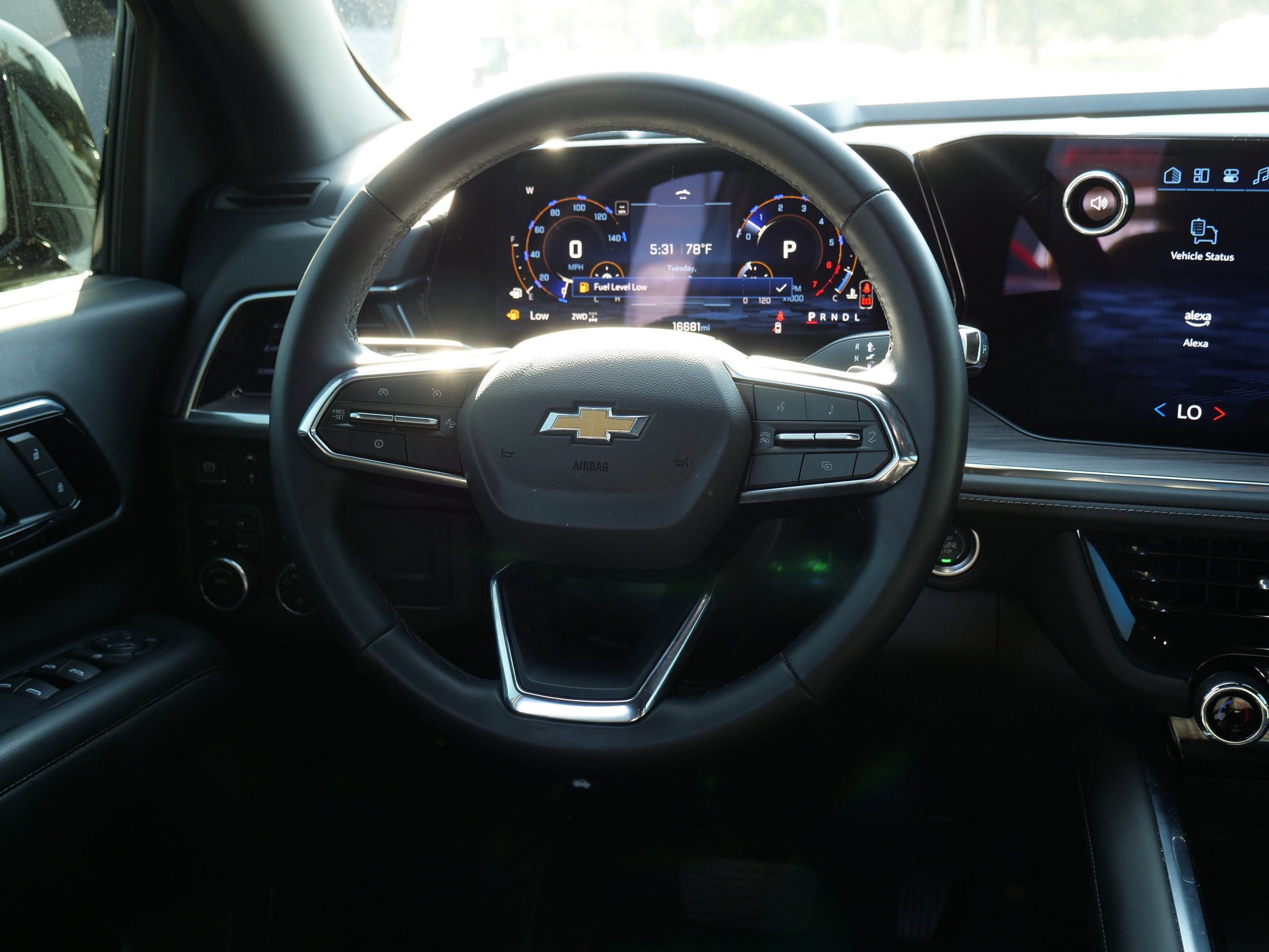 2025 Chevrolet Tahoe LS