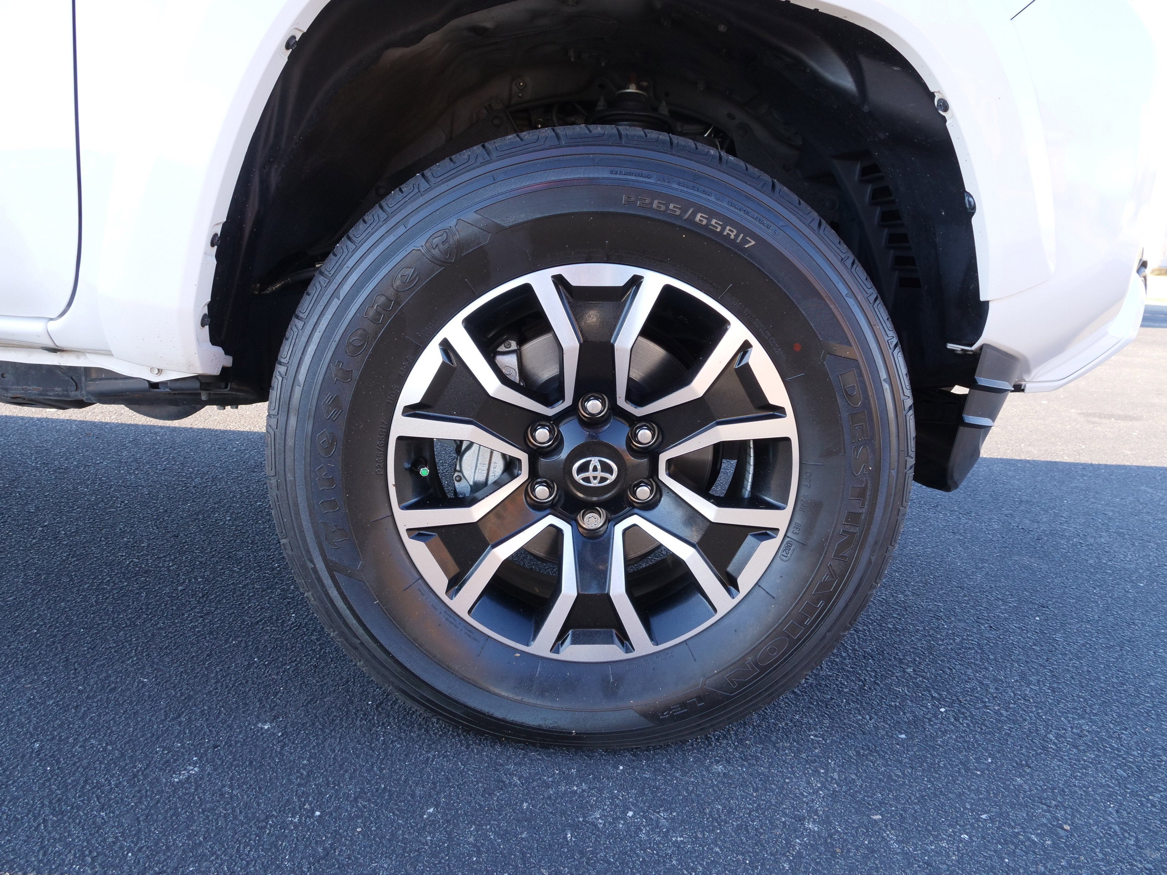 2021 Toyota Tacoma 2WD SR5