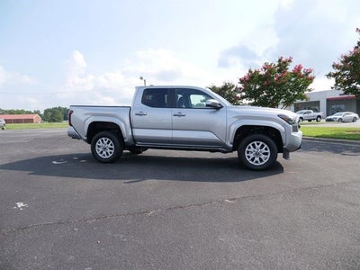 2024 Toyota Tacoma 4WD SR5