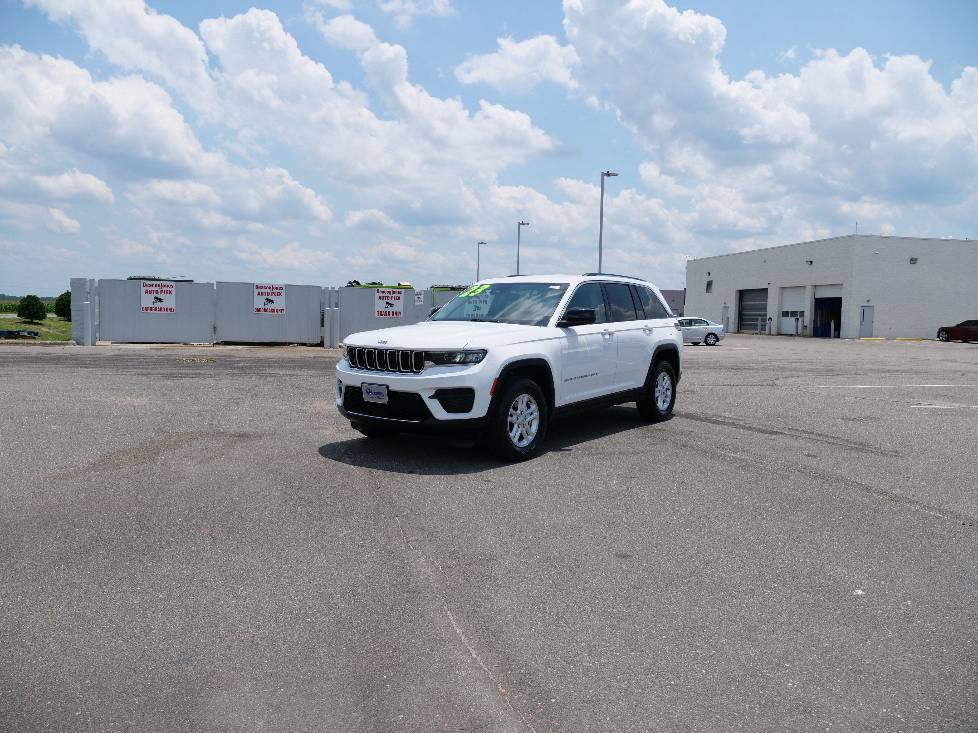 2023 Jeep Grand Cherokee Laredo