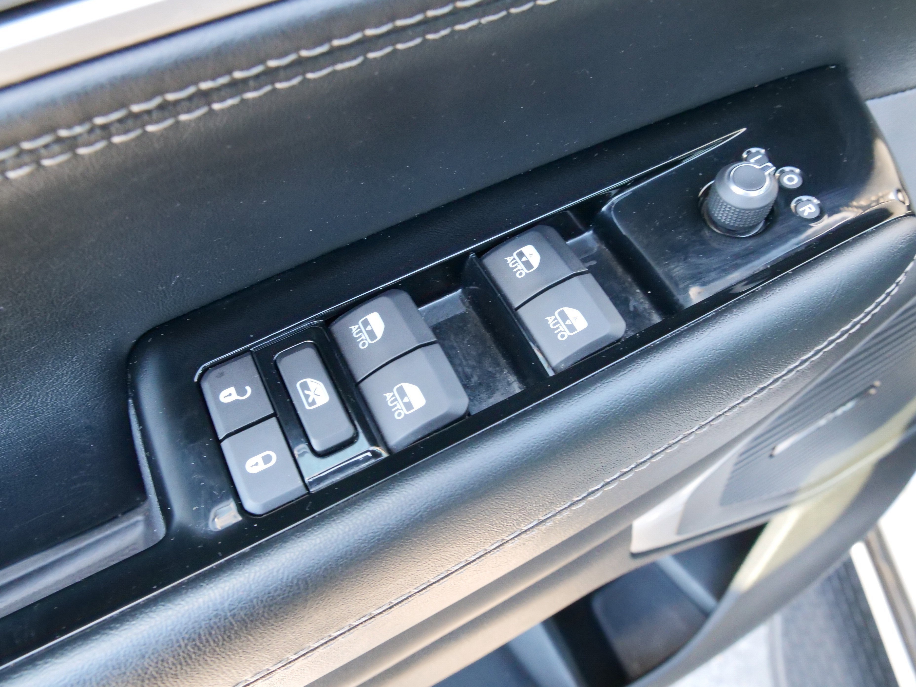 2024 Jeep Wagoneer L Base