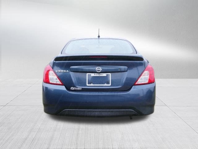 2017 Nissan Versa Sedan S Plus