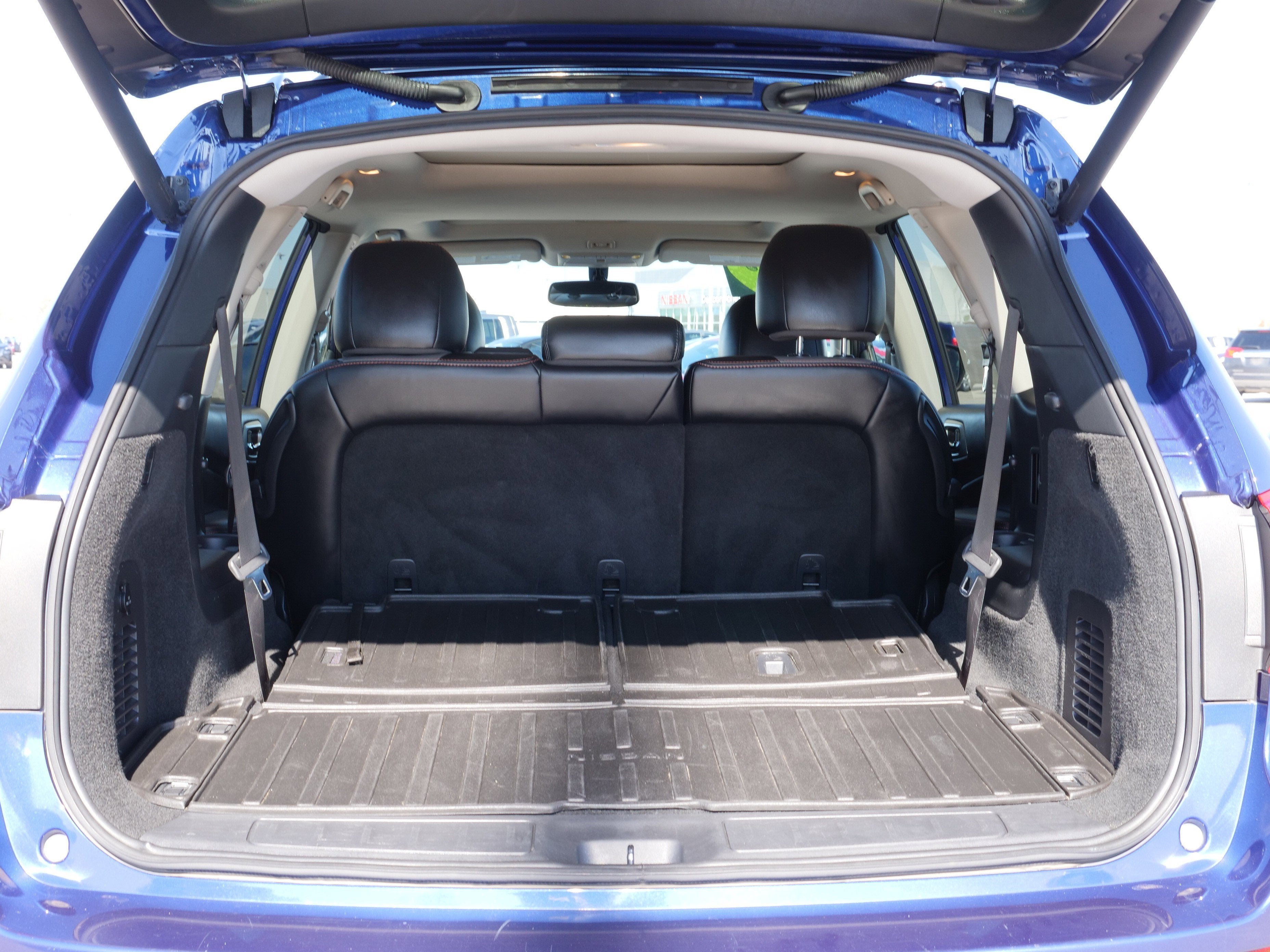 2019 Nissan Pathfinder SL