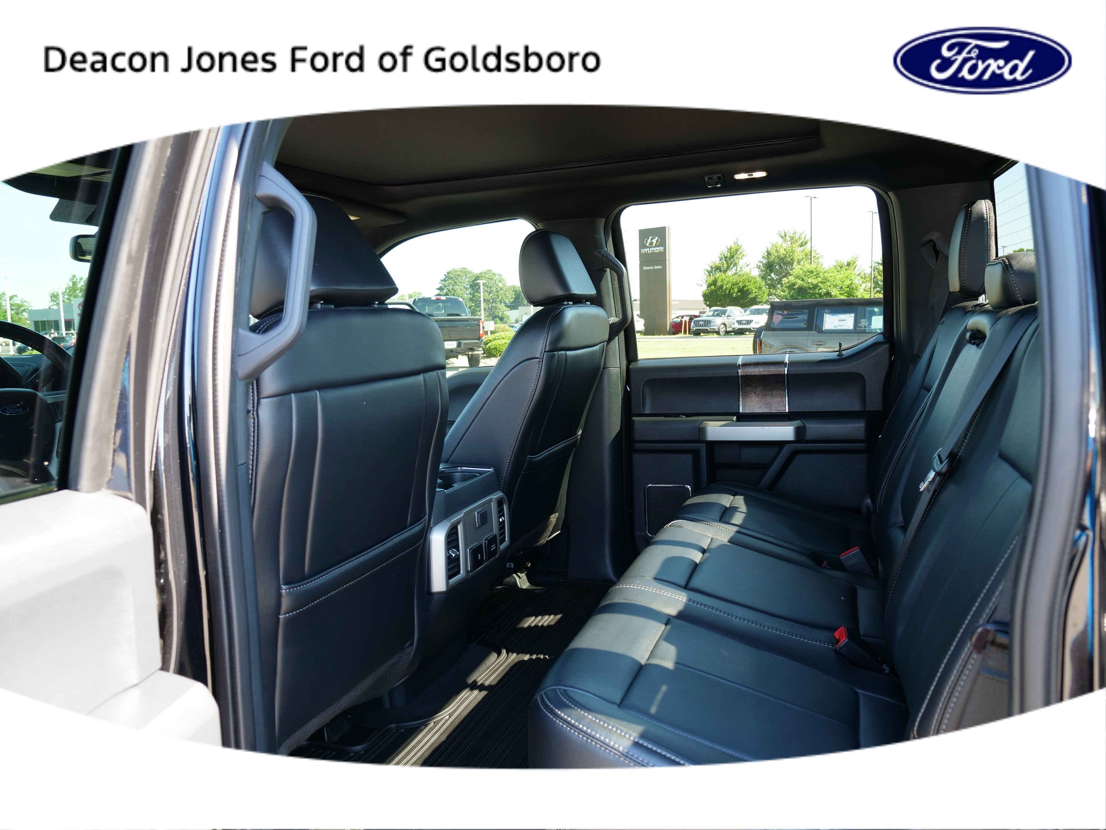 2022 Ford Super Duty F-250 SRW LARIAT