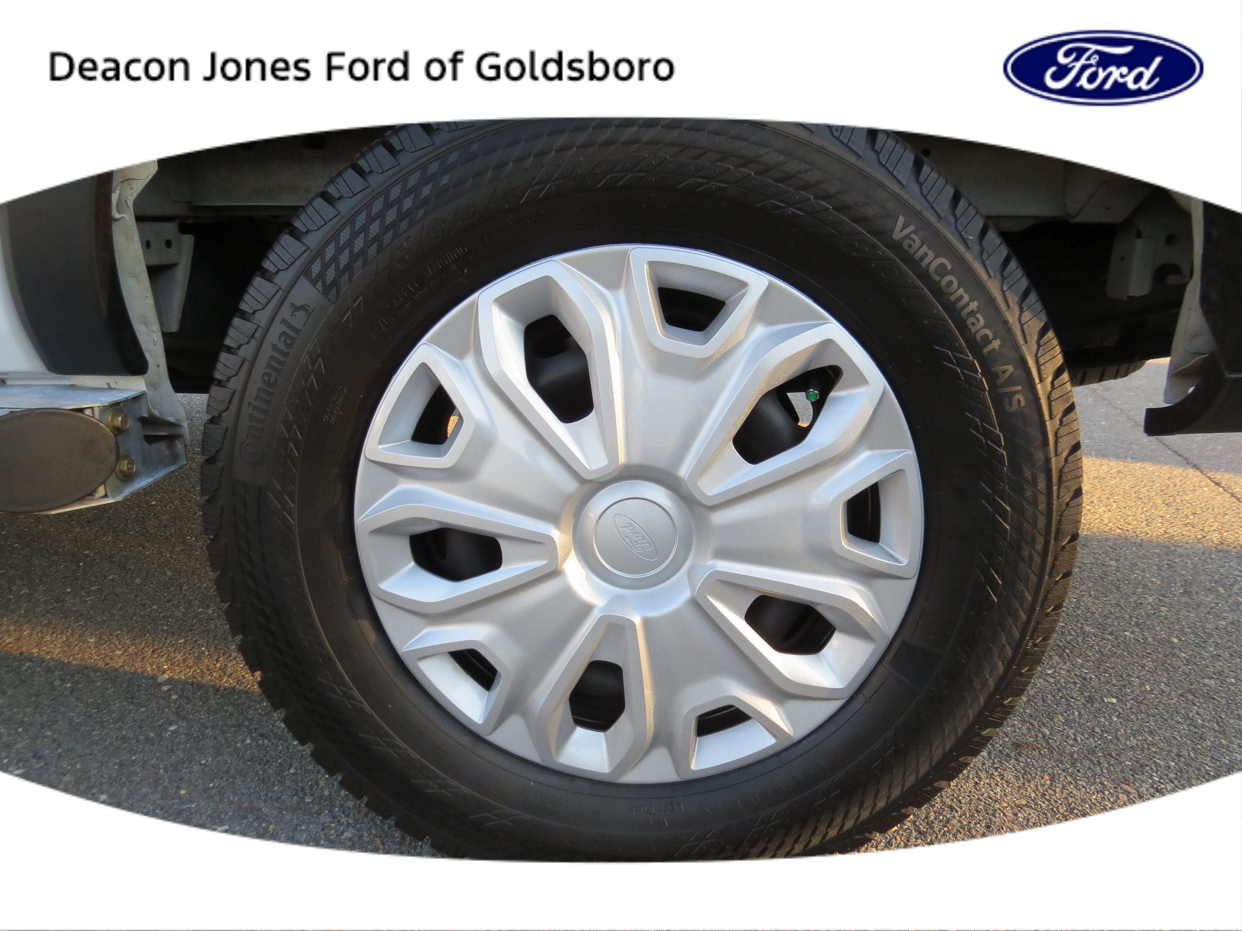 2025 Ford Transit Cargo Van Base
