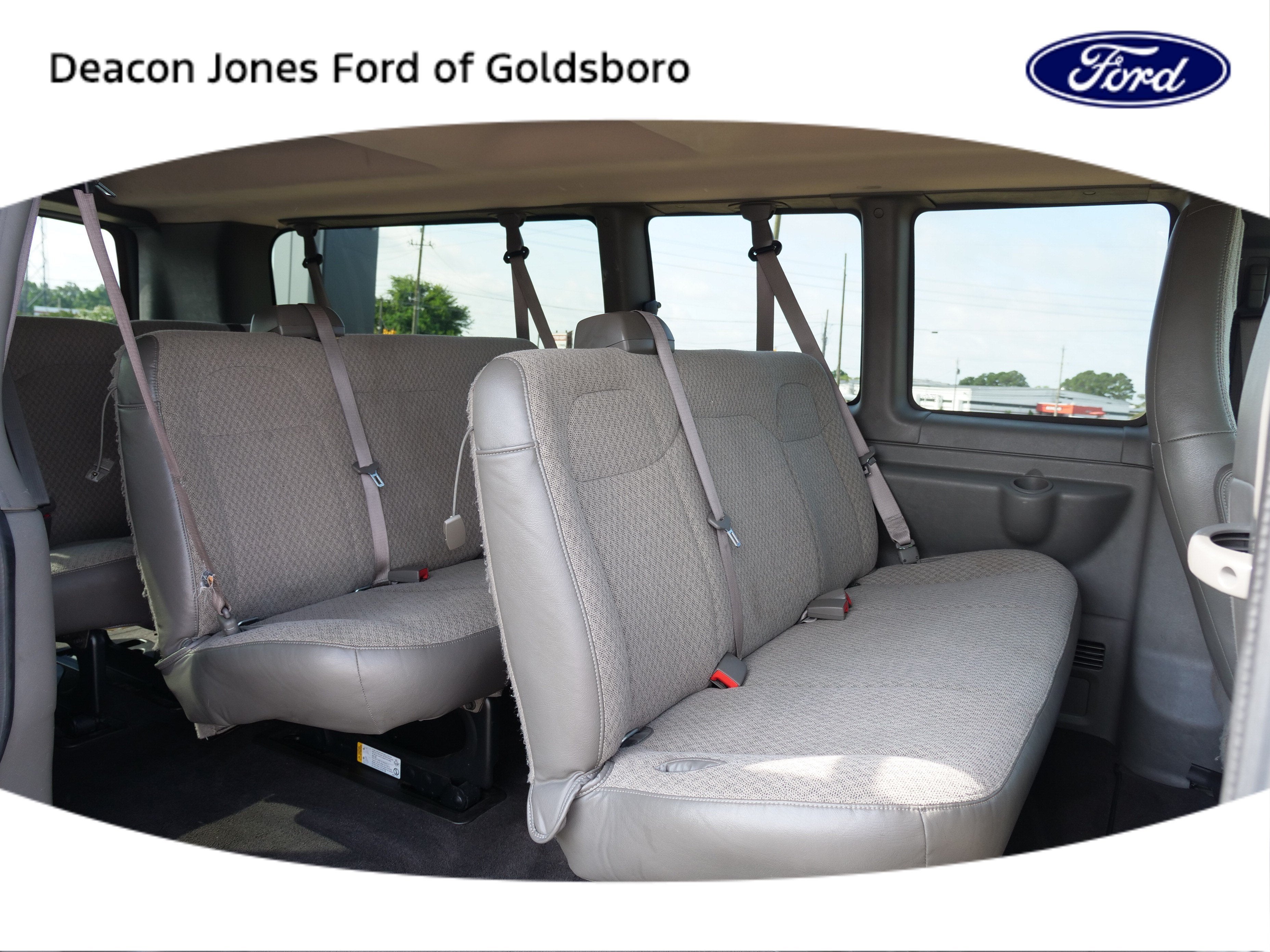 2025 Chevrolet Express Passenger LT