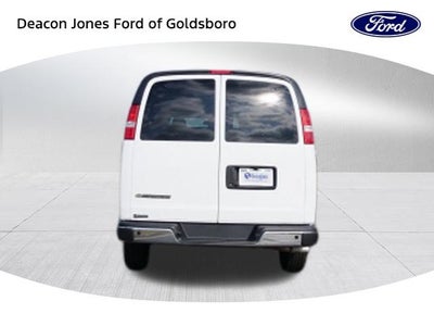 2025 Chevrolet Express Passenger LT