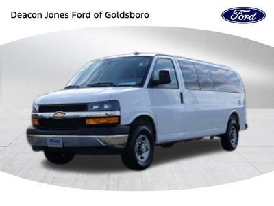 2025 Chevrolet Express Passenger LT