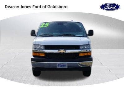 2025 Chevrolet Express Passenger LT