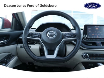 2022 Nissan Altima 2.5 SV