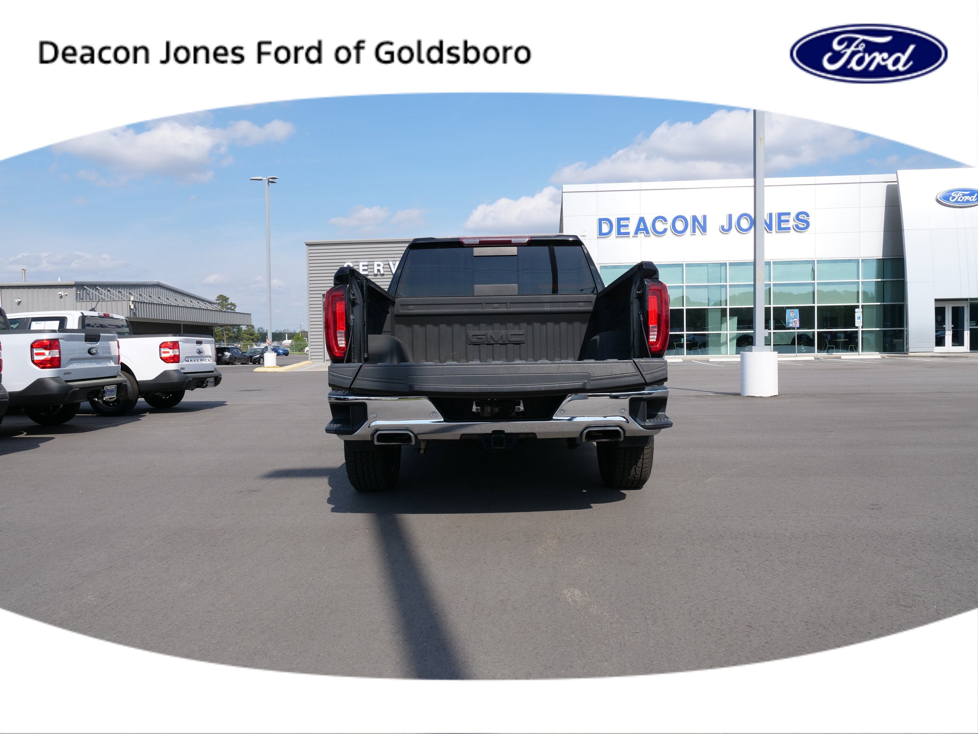 2022 GMC Sierra 1500 SLT