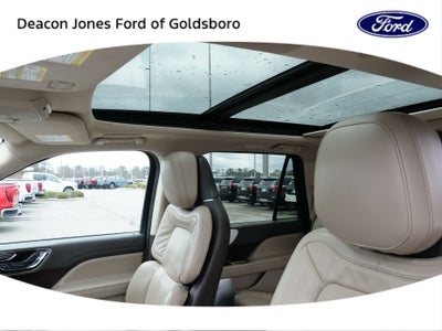 2023 Lincoln Navigator L Reserve