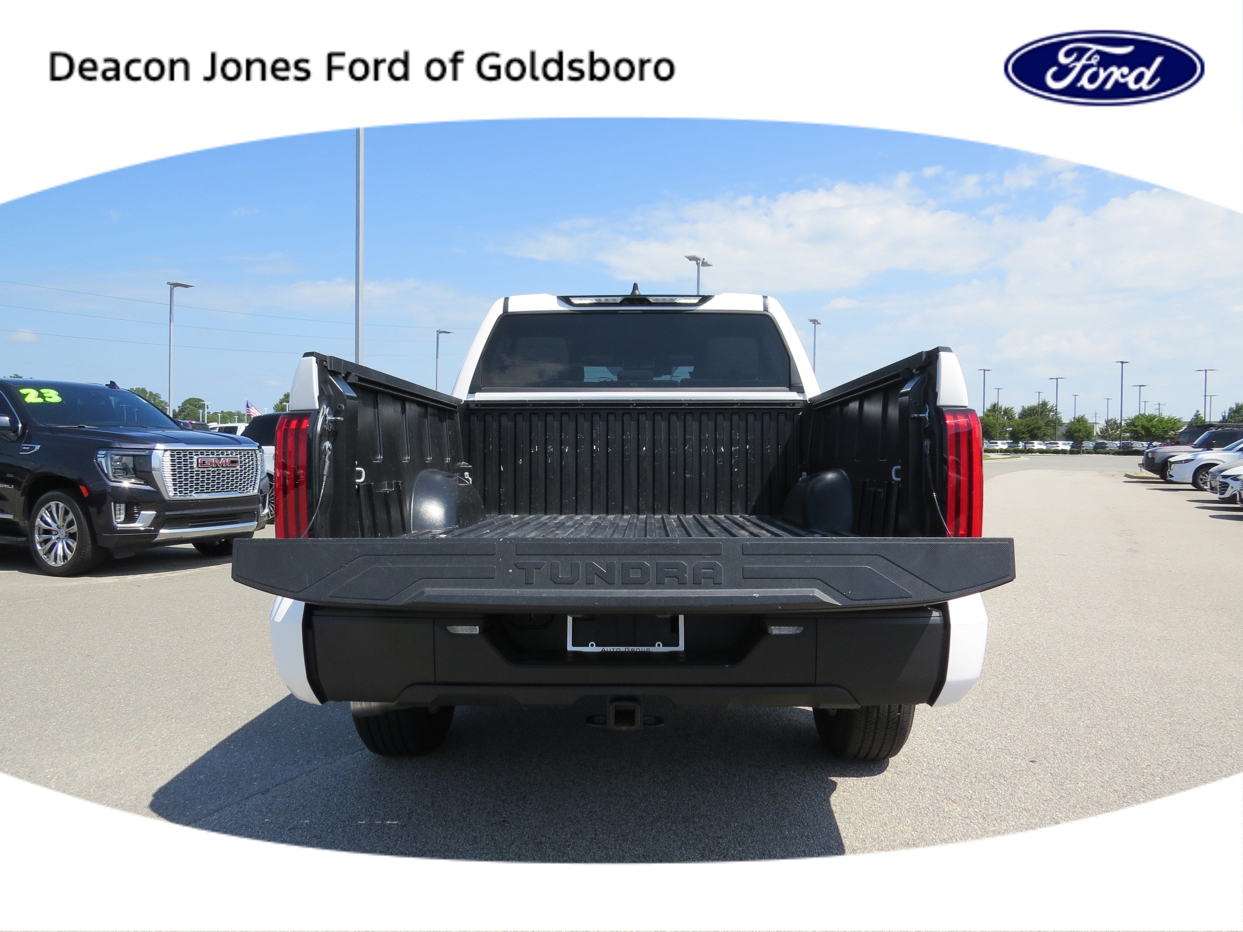 2025 Toyota Tundra 4WD SR