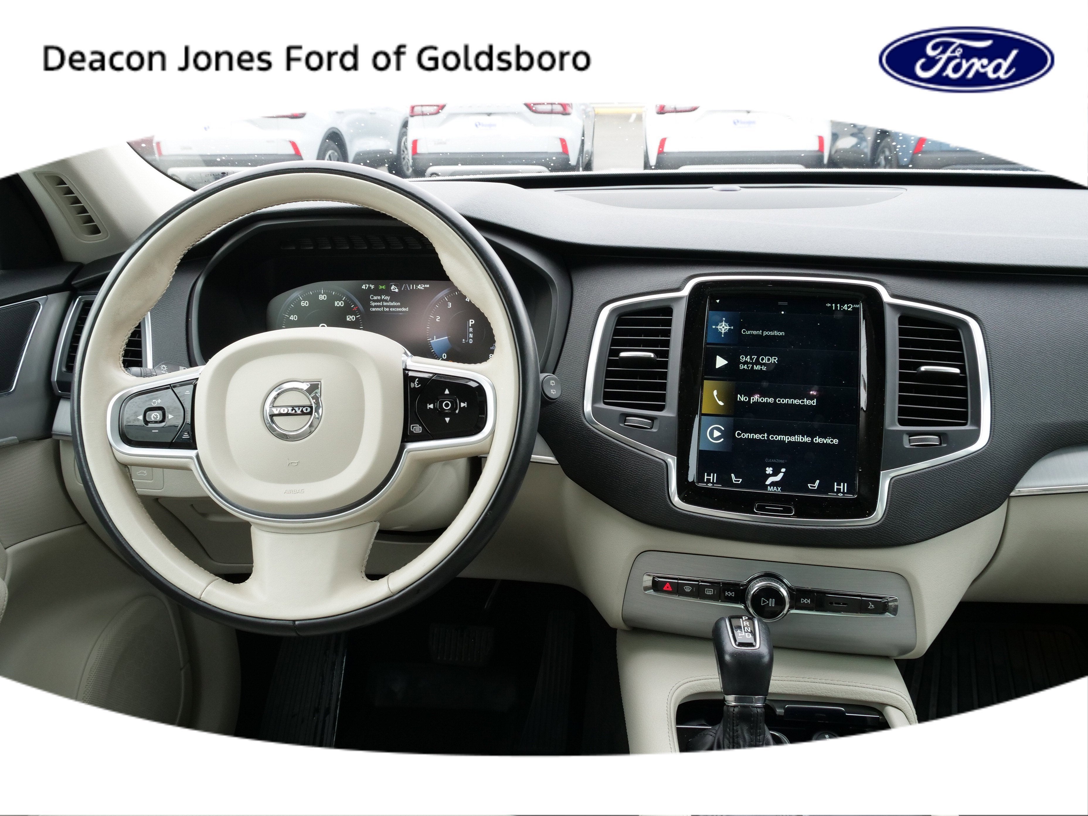 2021 Volvo XC90 Momentum