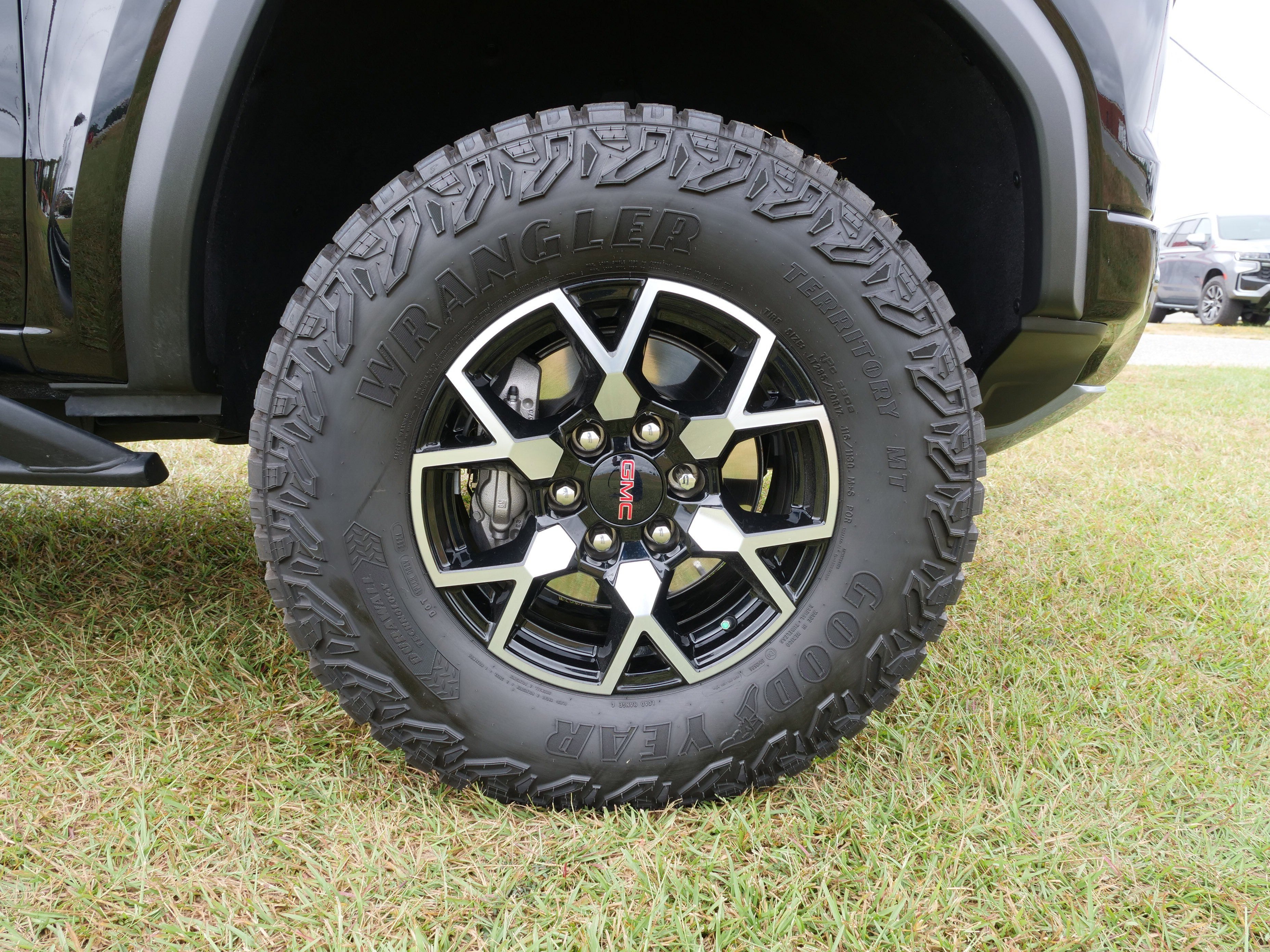 2024 GMC Canyon 4WD AT4X