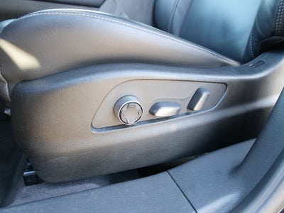 2024 Cadillac XT4 FWD Premium Luxury