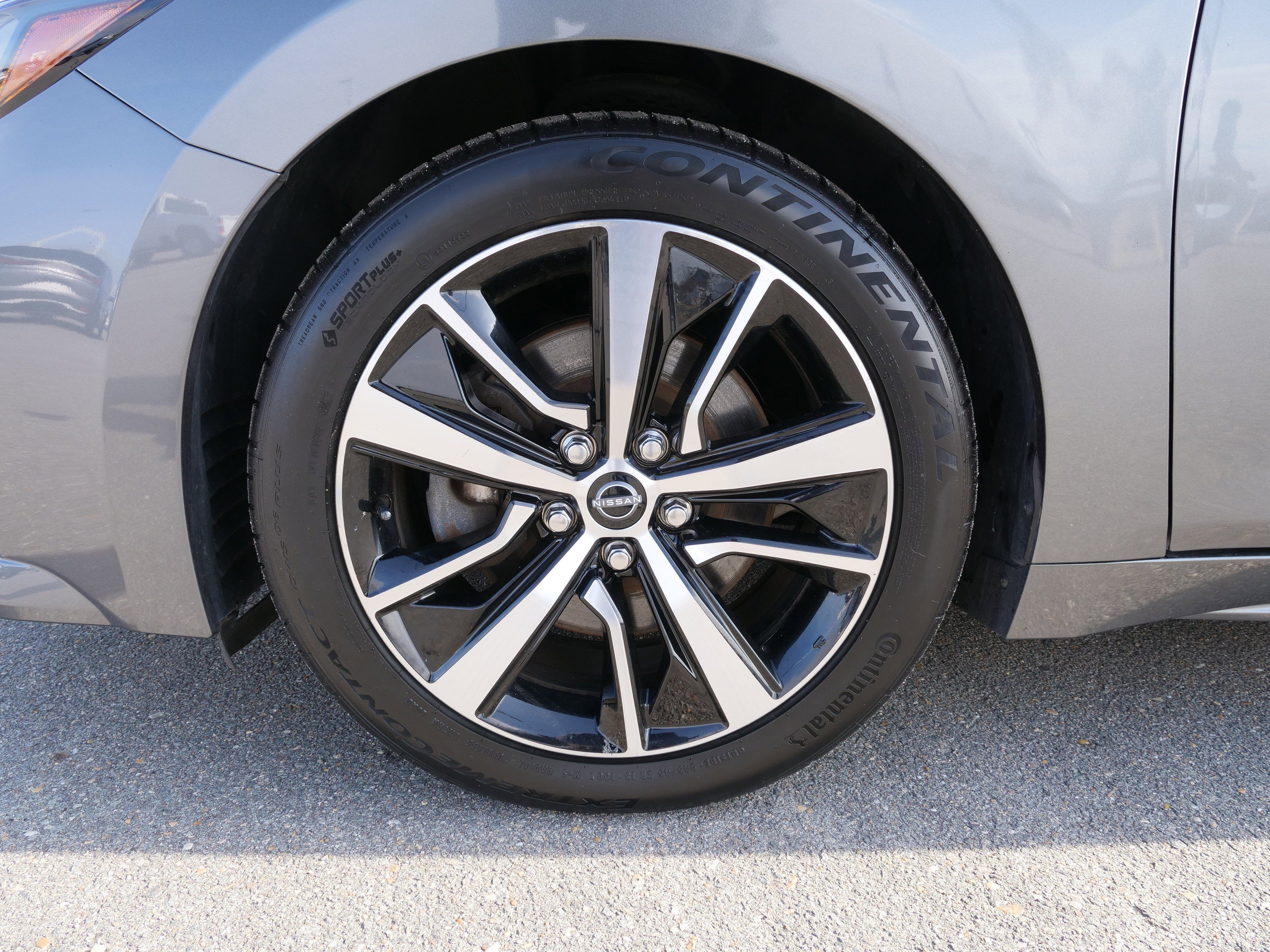 2023 Nissan Maxima SV