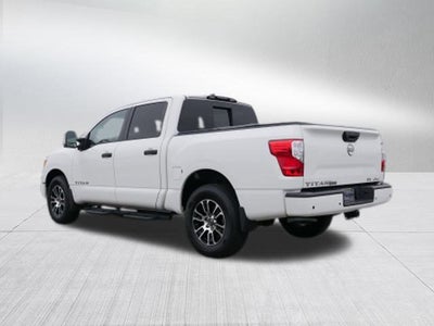 2023 Nissan Titan SV