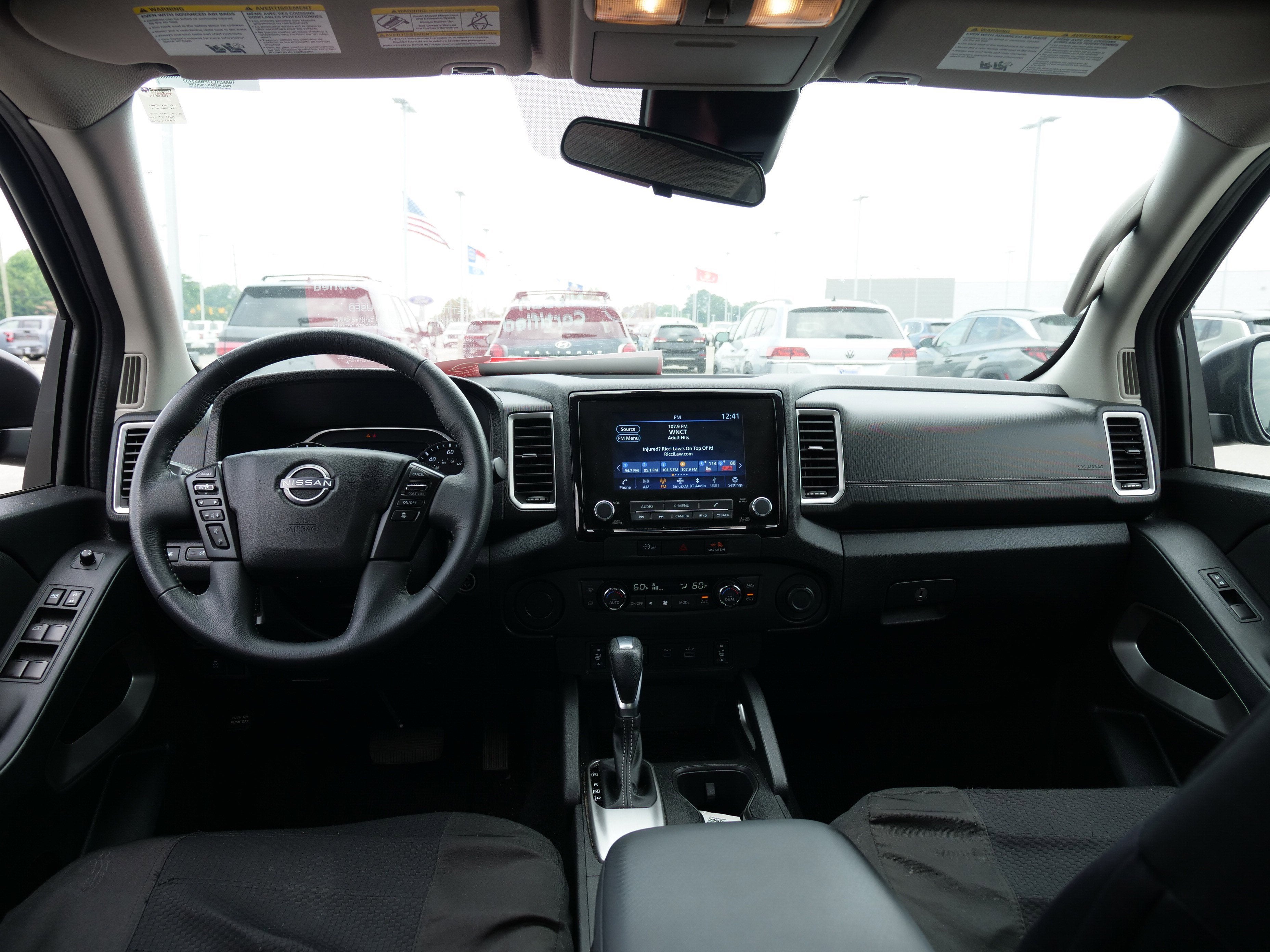 2023 Nissan Frontier SV