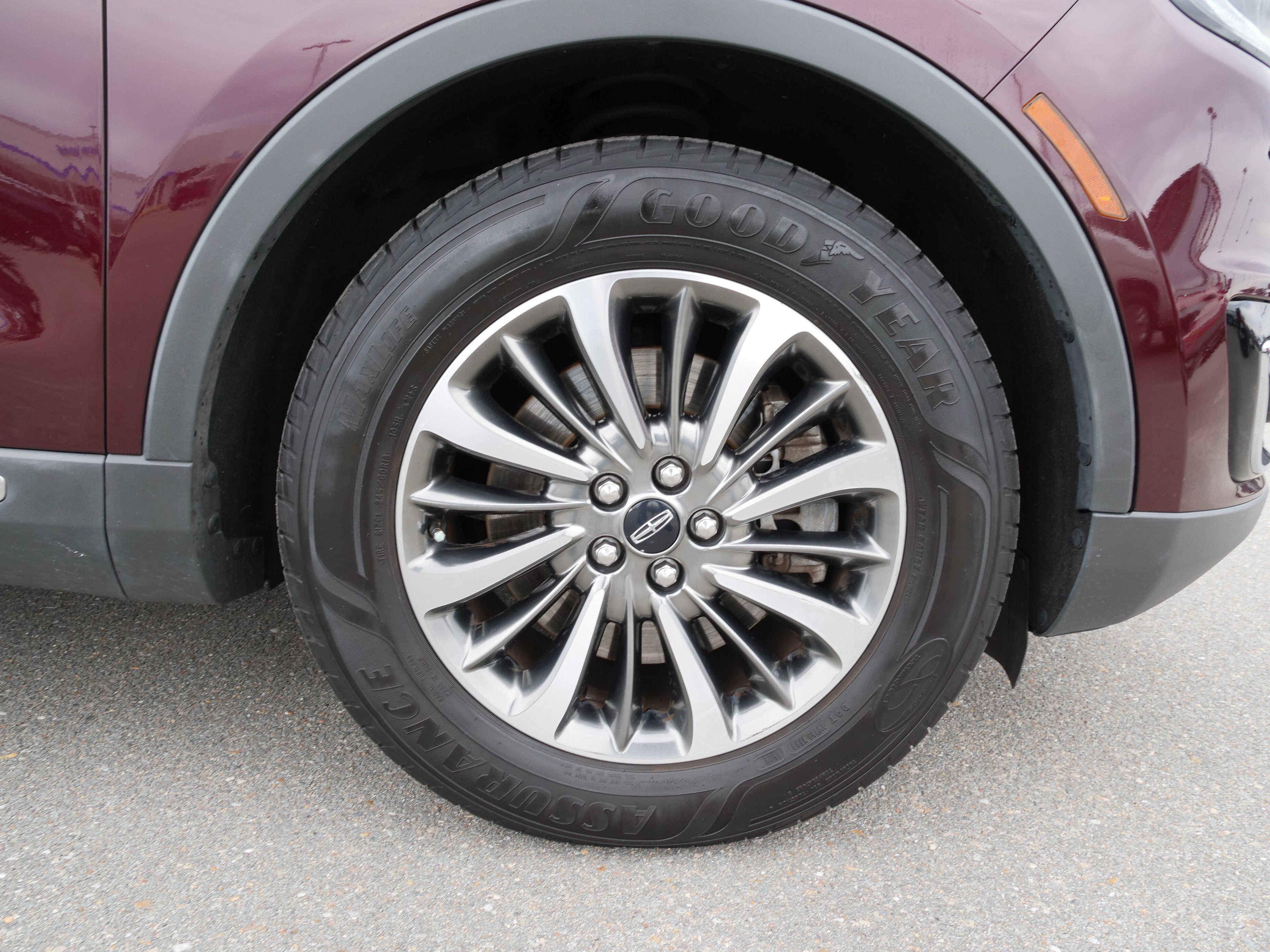 2019 Lincoln Nautilus Select