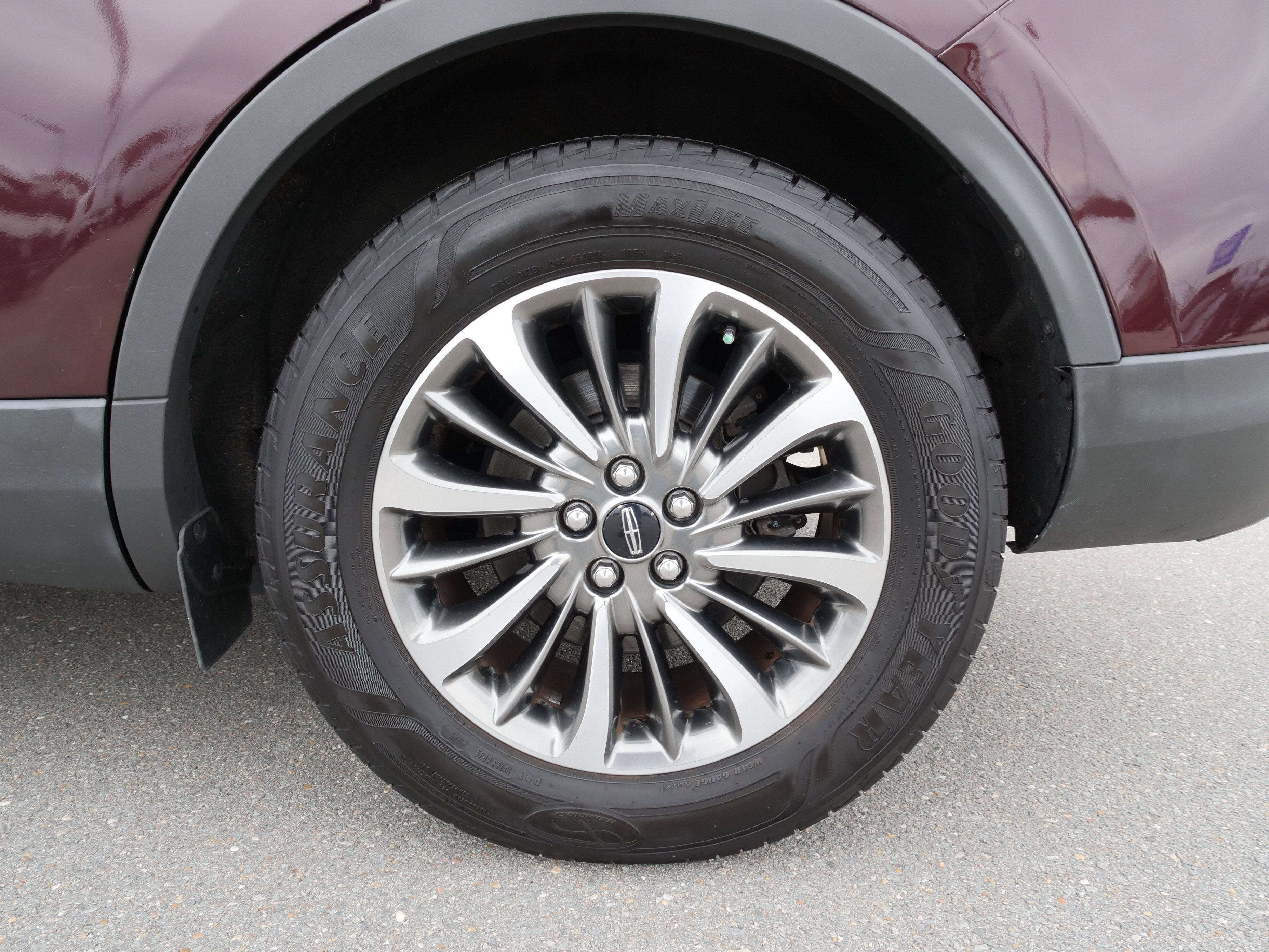 2019 Lincoln Nautilus Select