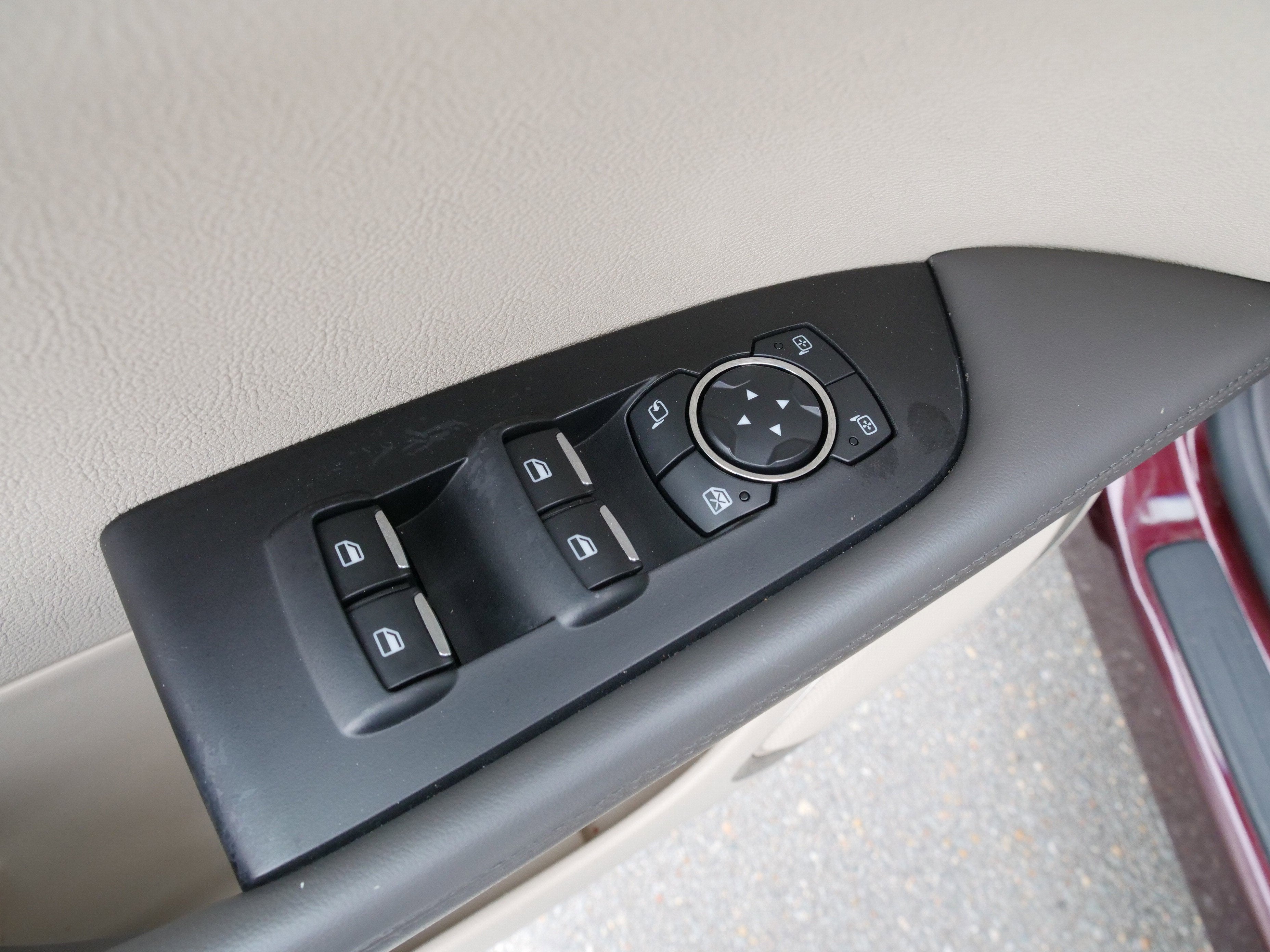 2019 Lincoln Nautilus Select