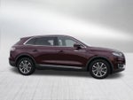 2019 Lincoln Nautilus Select
