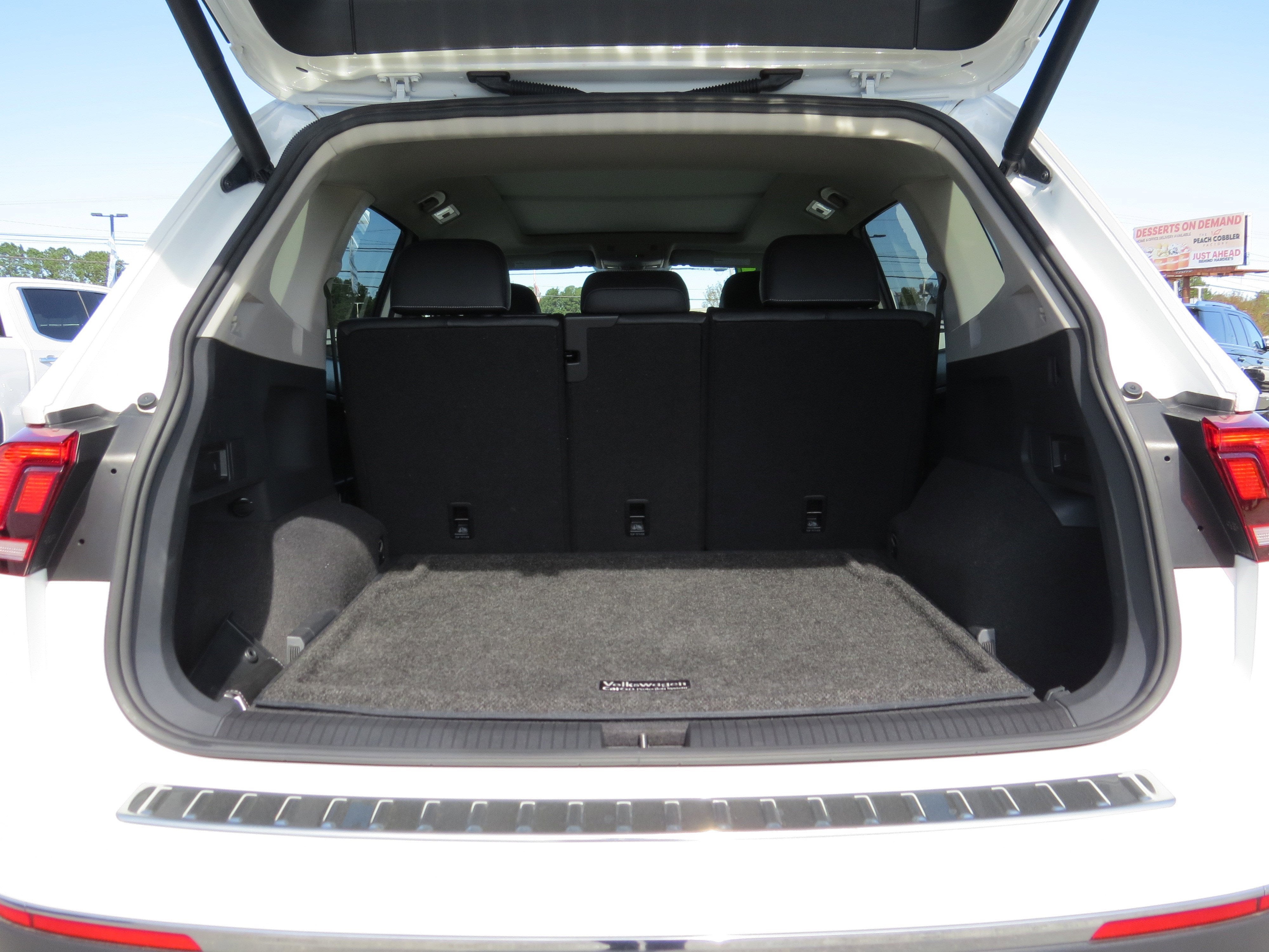 2021 Volkswagen Tiguan SE R-Line Black