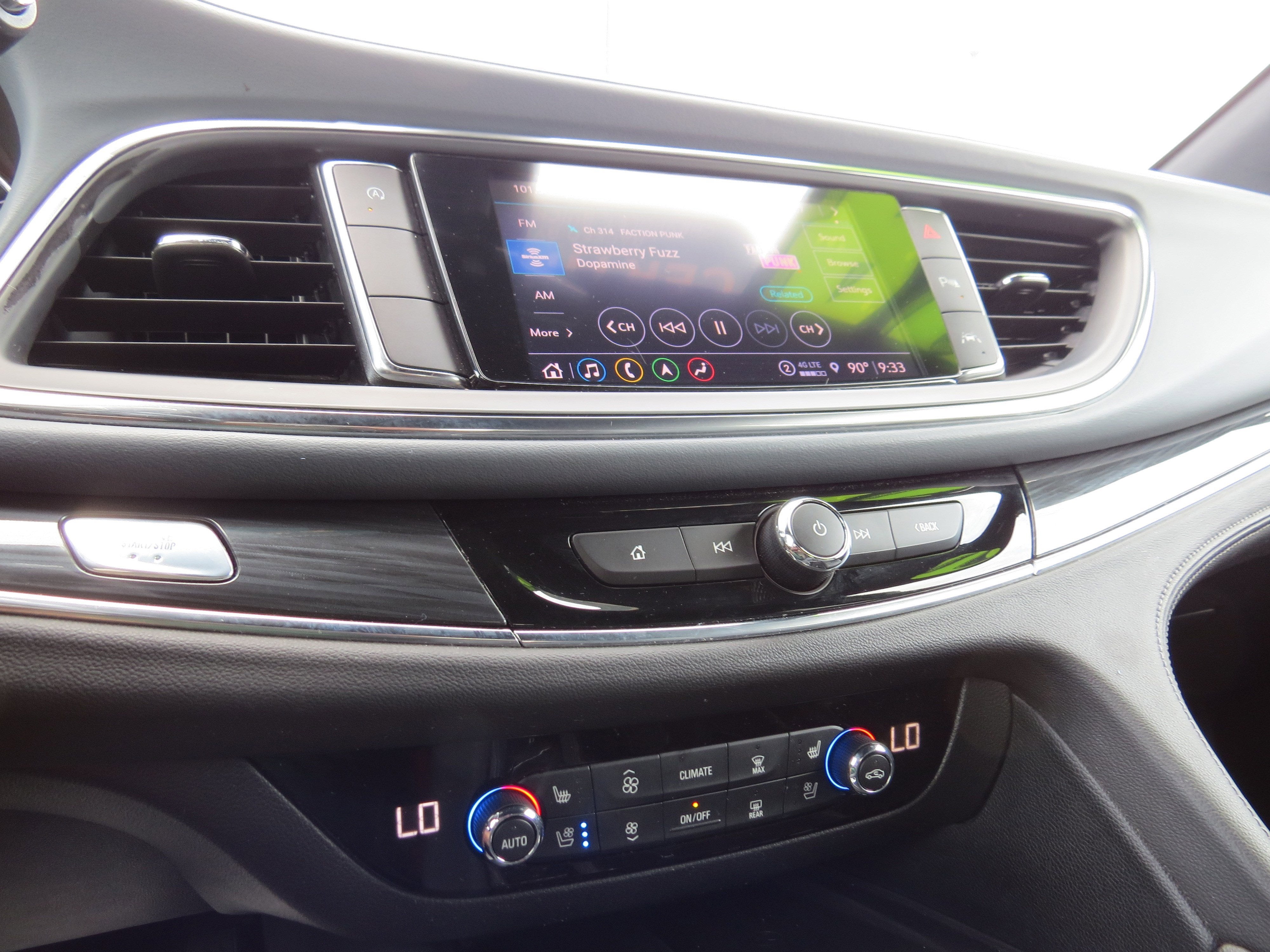 2024 Buick Enclave Premium