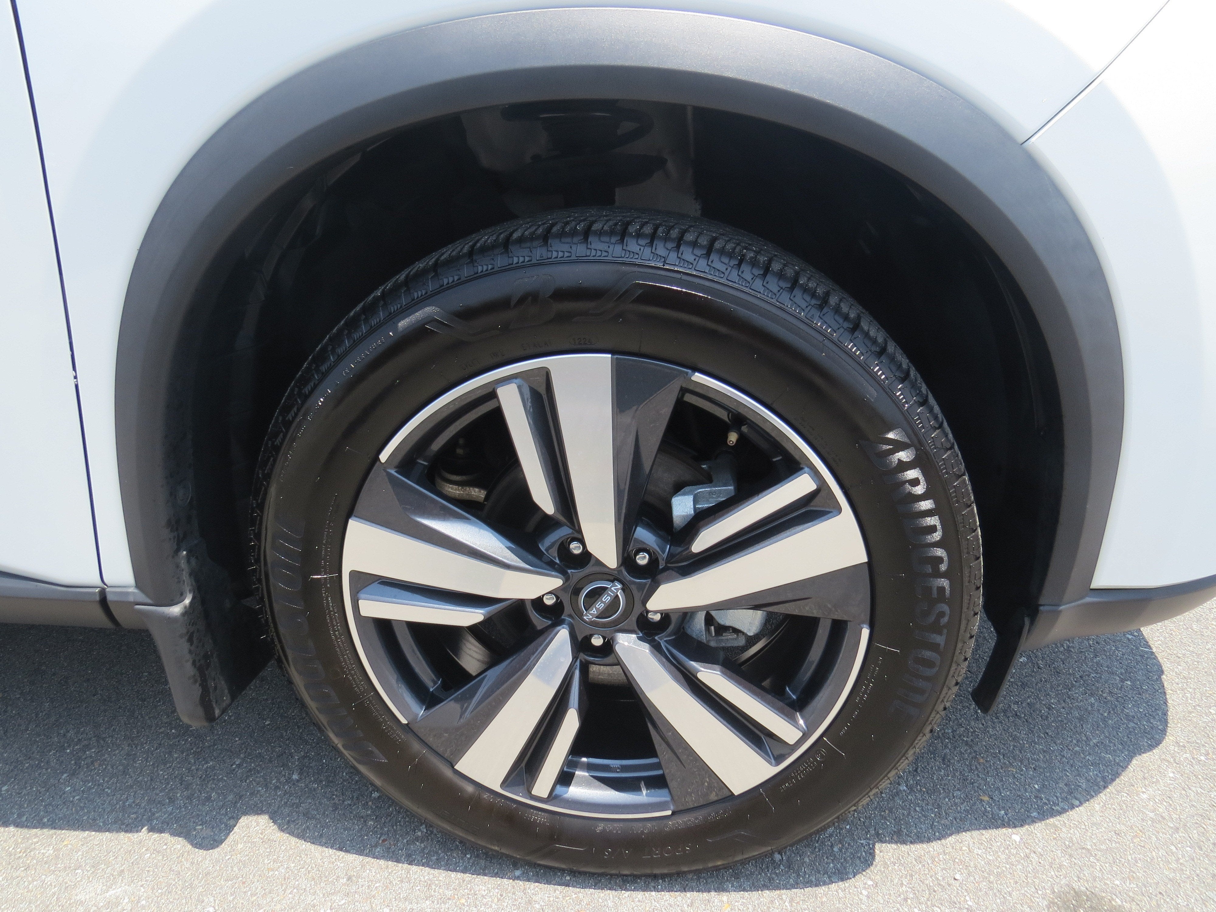 2024 Nissan Rogue SL