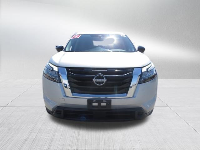 2023 Nissan Pathfinder S