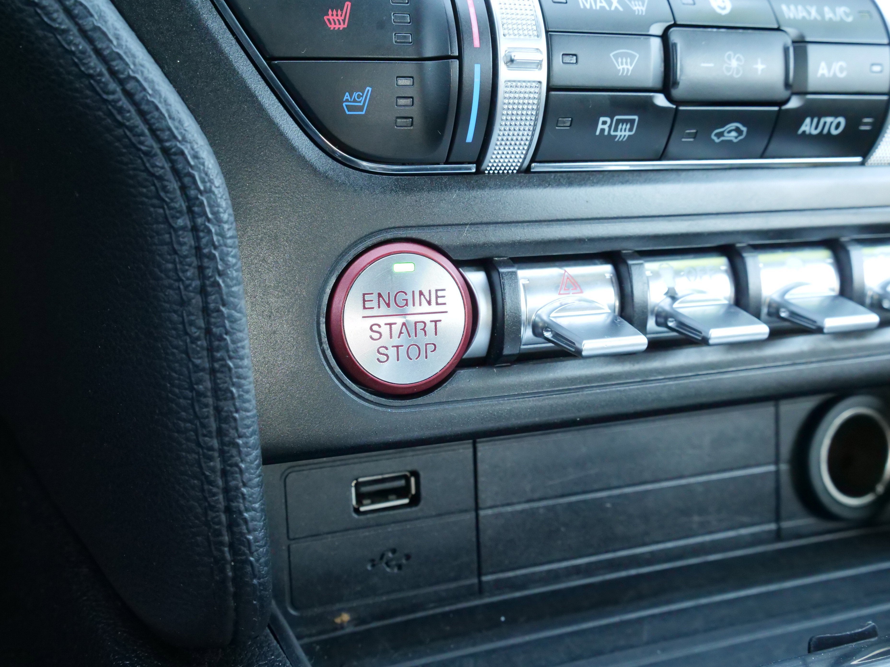 2020 Ford Mustang EcoBoost Premium