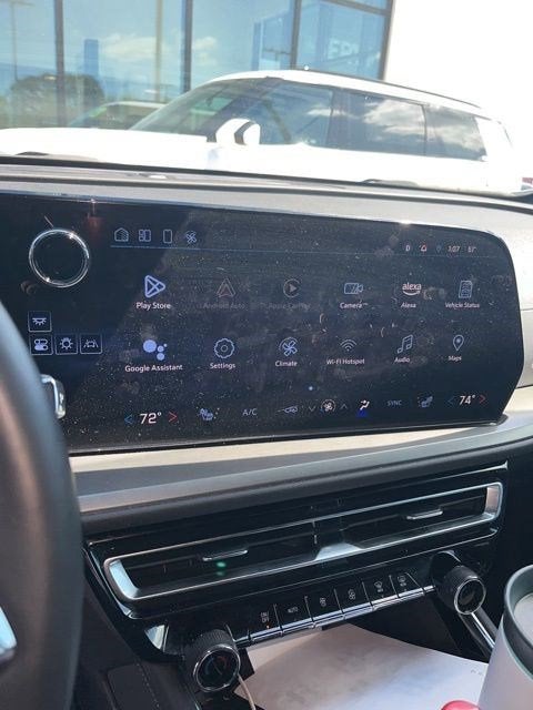 2024 Chevrolet Traverse AWD LT