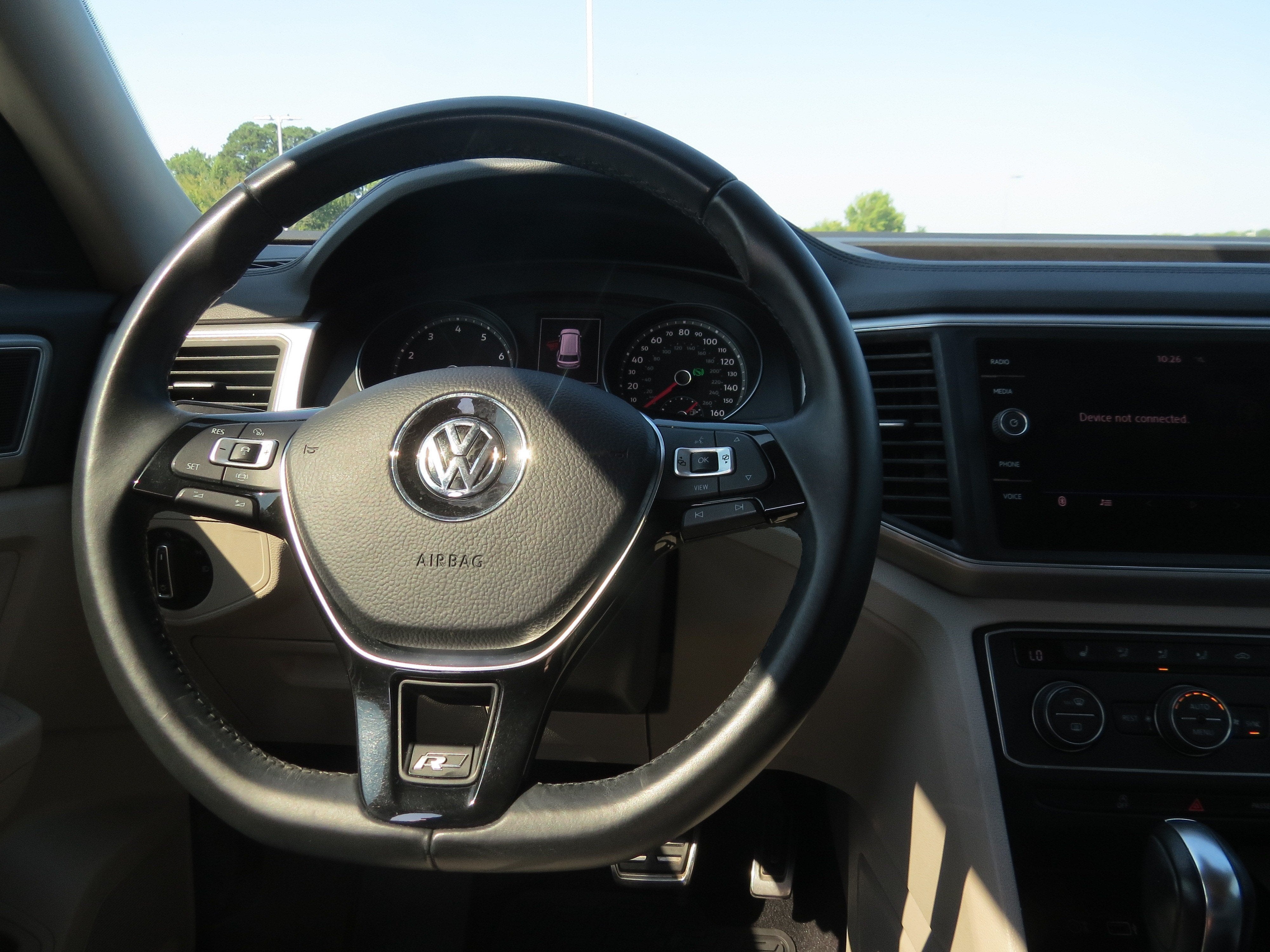 2019 Volkswagen Atlas 3.6L V6 SE w/Technology R-Line