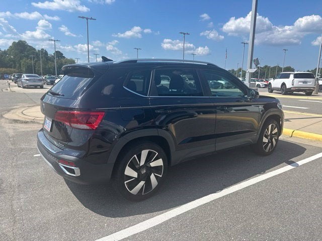 2024 Volkswagen Taos SEL
