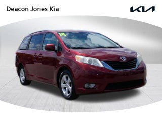 2014 Toyota Sienna LE