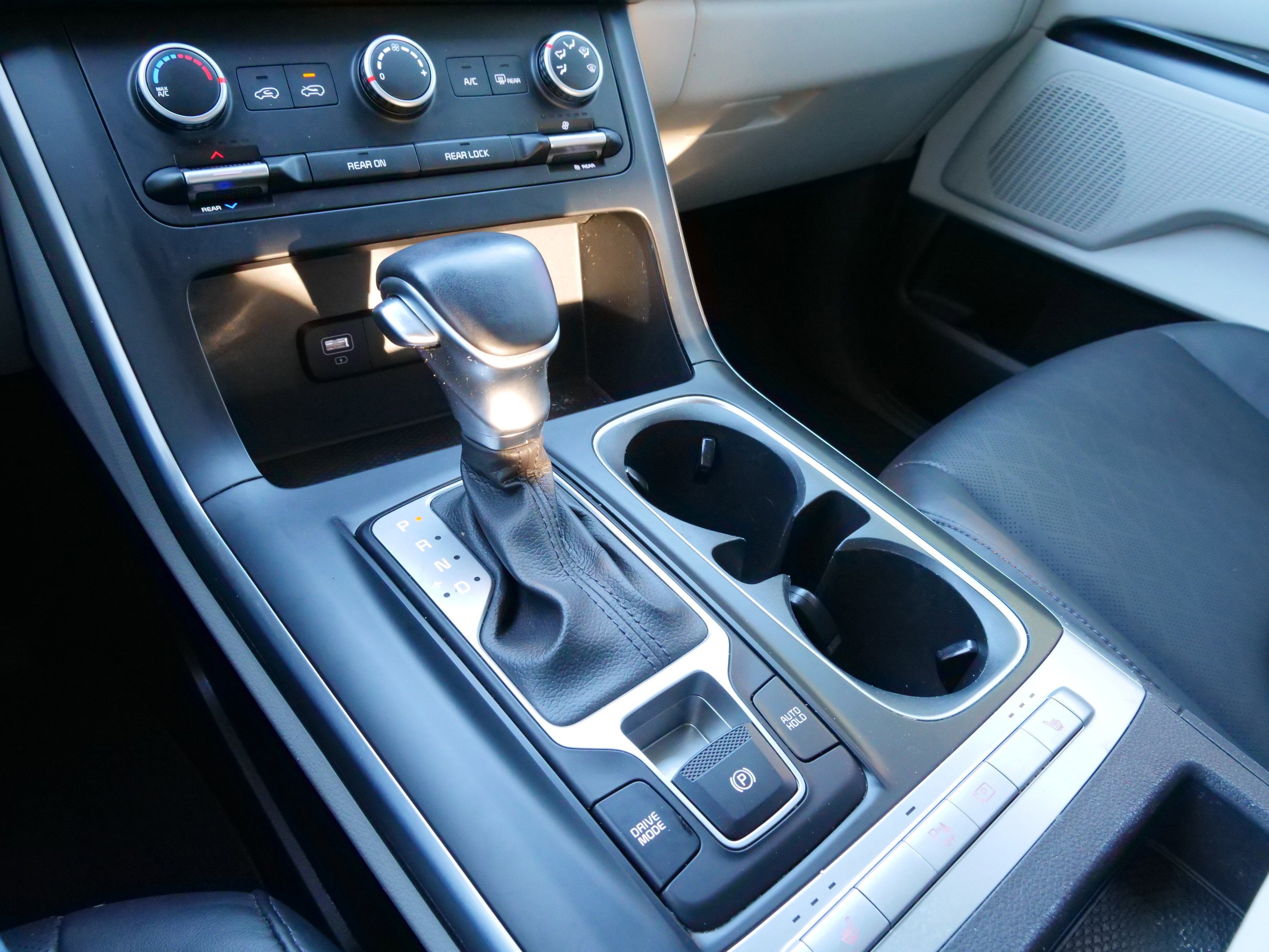 2022 Kia Carnival LXS