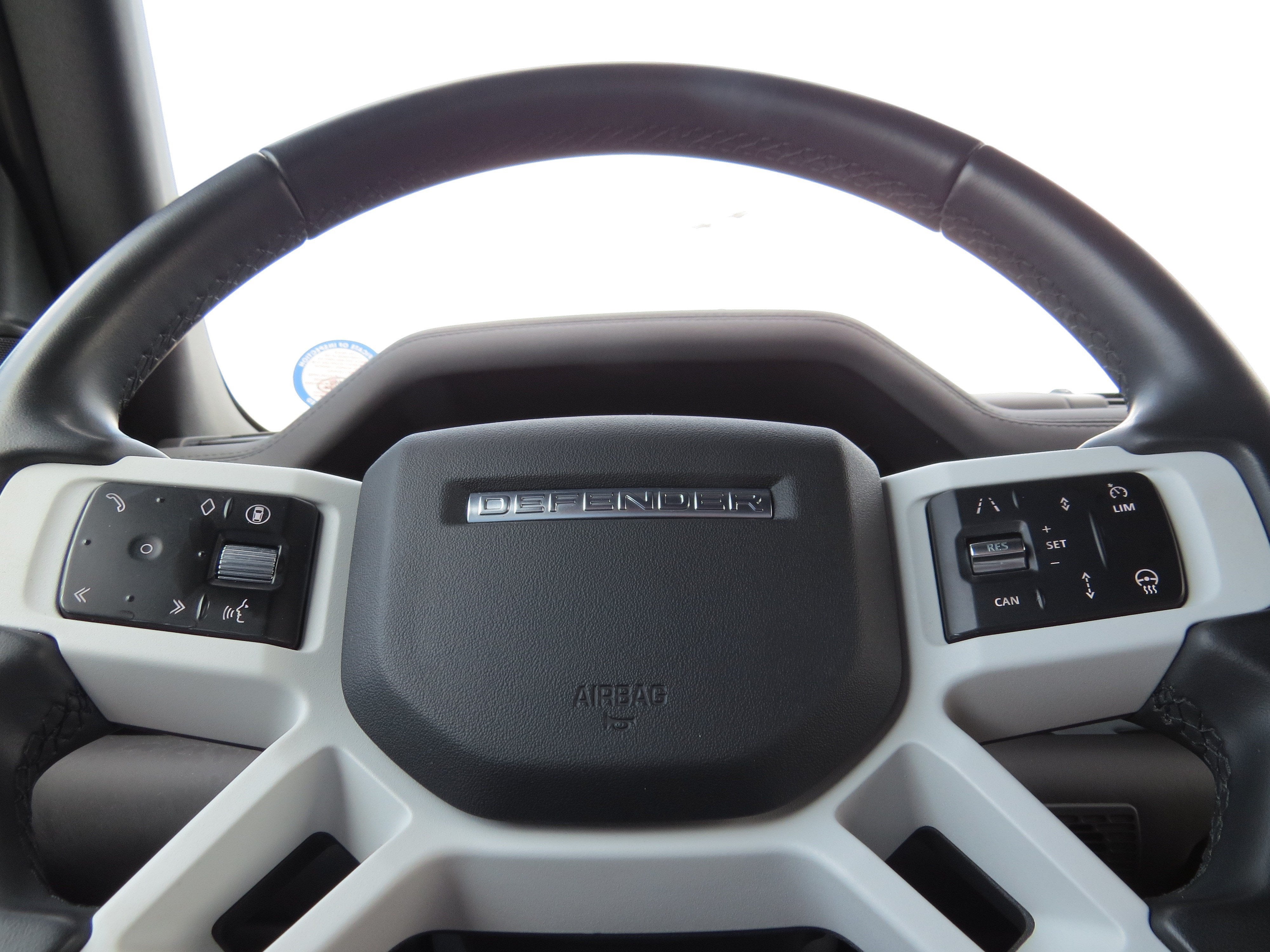 2025 Land Rover Defender S