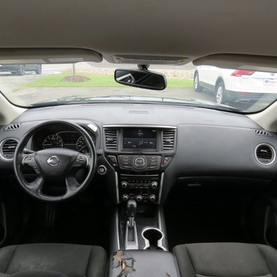 2020 Nissan Pathfinder SV