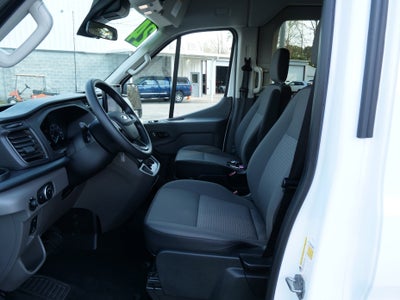 2024 Ford Transit Passenger Wagon Base