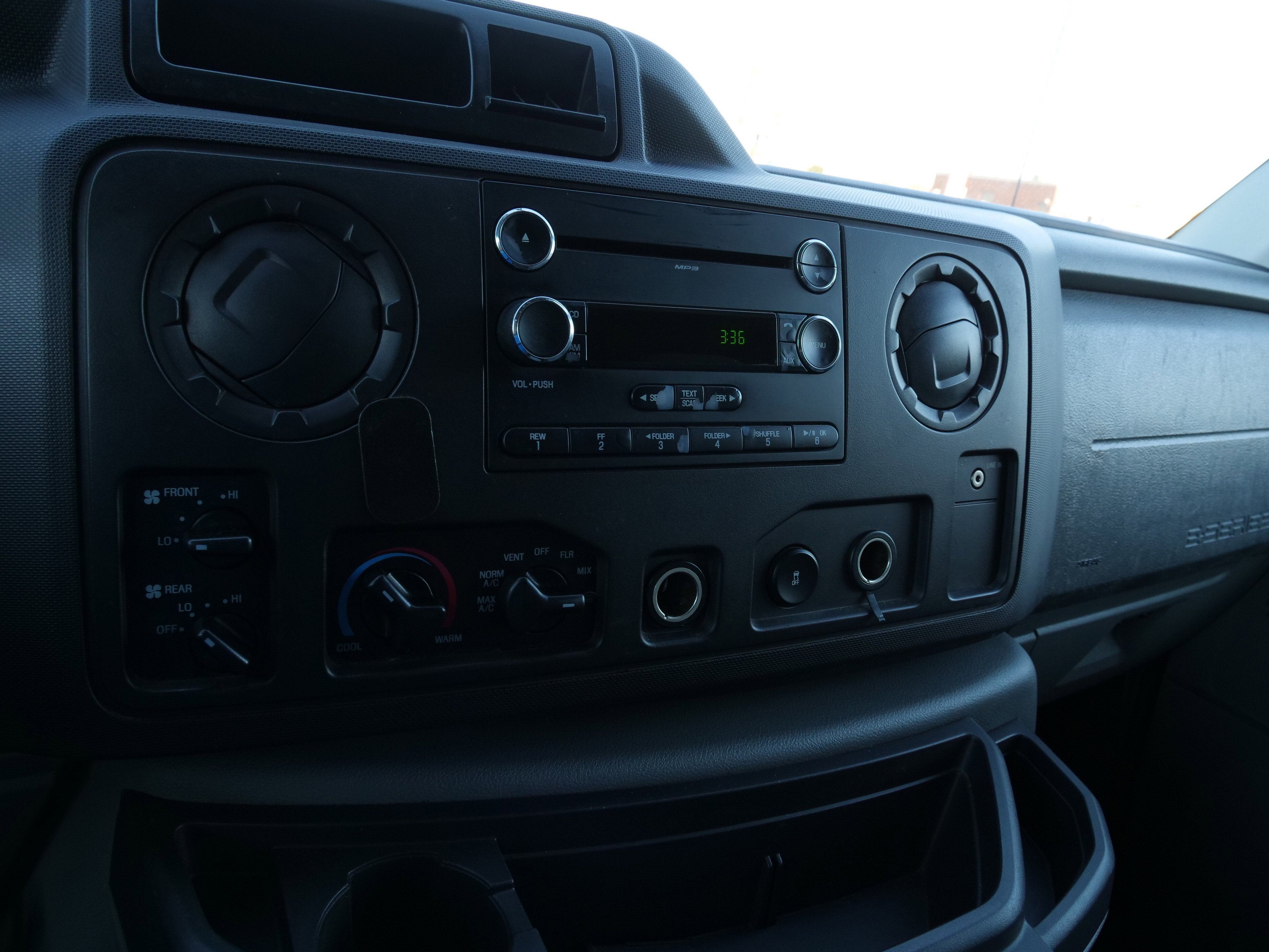 2009 Ford Econoline Wagon Base