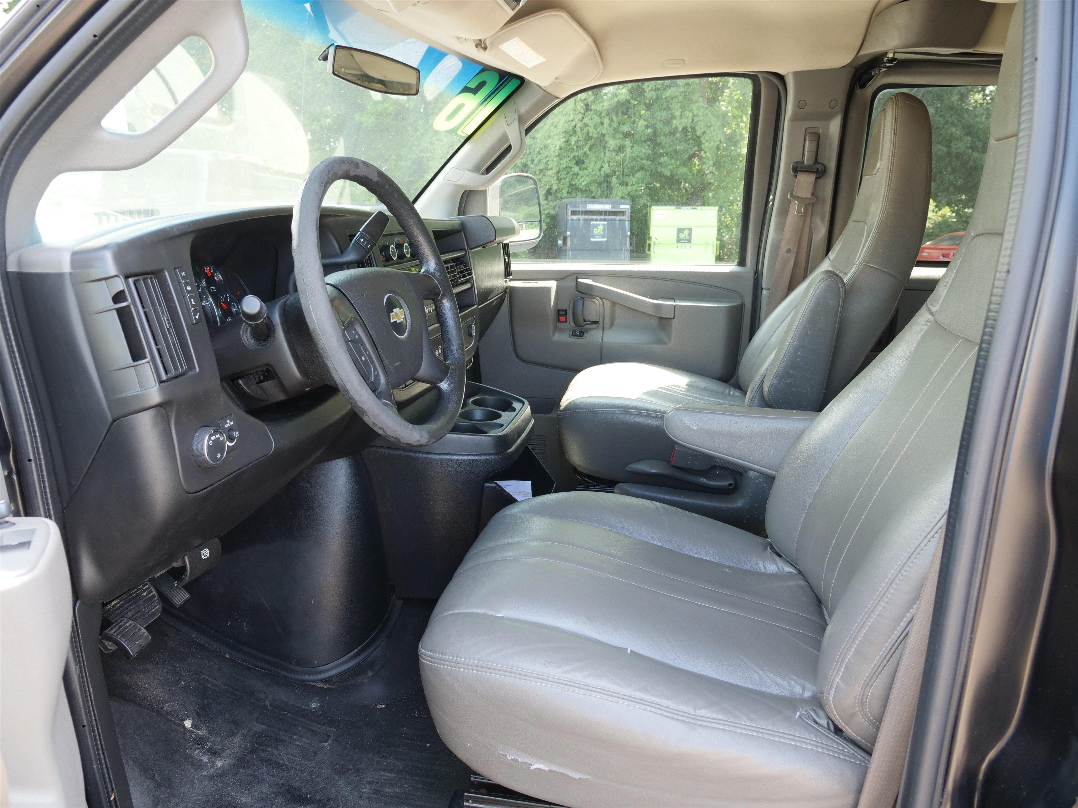 2016 Chevrolet Express Passenger LS