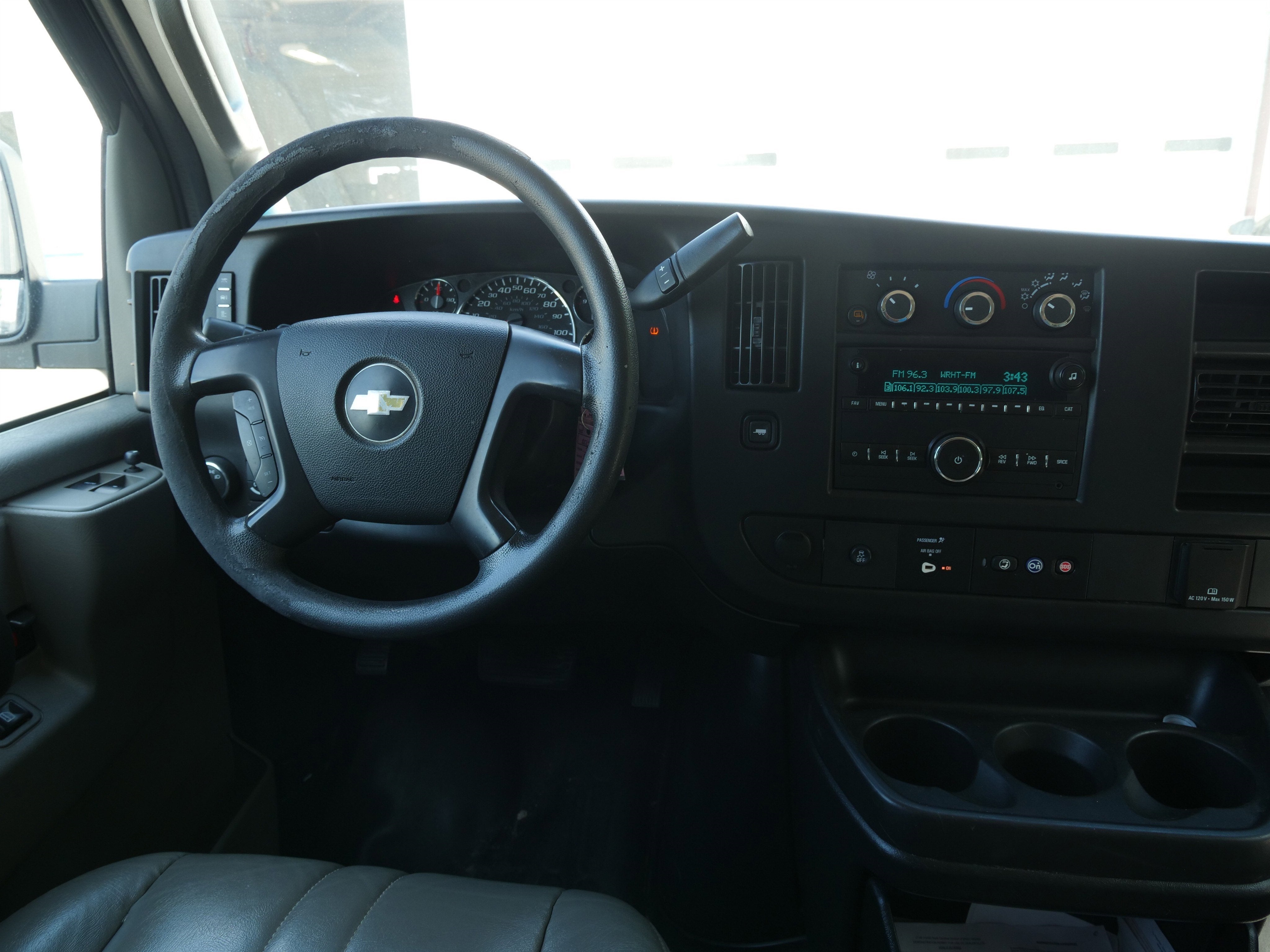 2016 Chevrolet Express Passenger LS