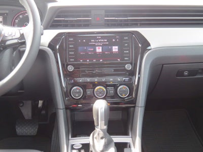 2020 Volkswagen Passat 2.0T SE