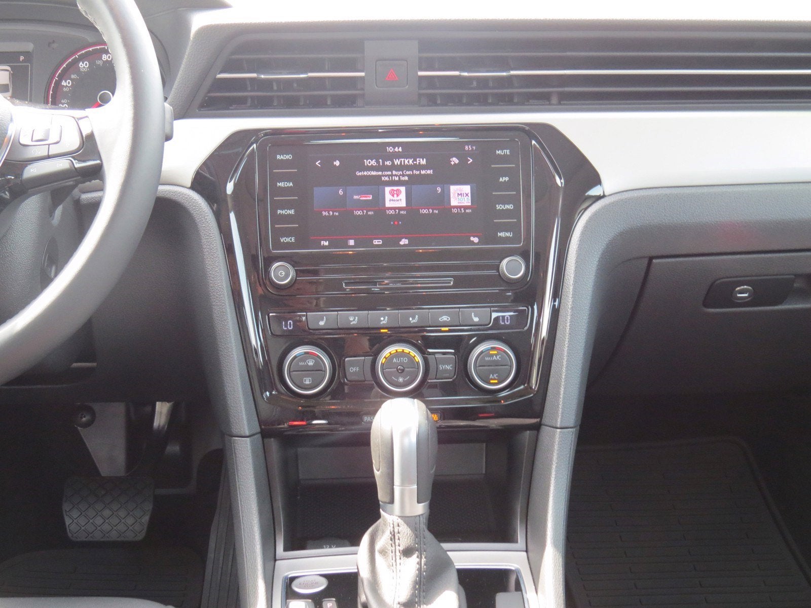 2020 Volkswagen Passat 2.0T SE