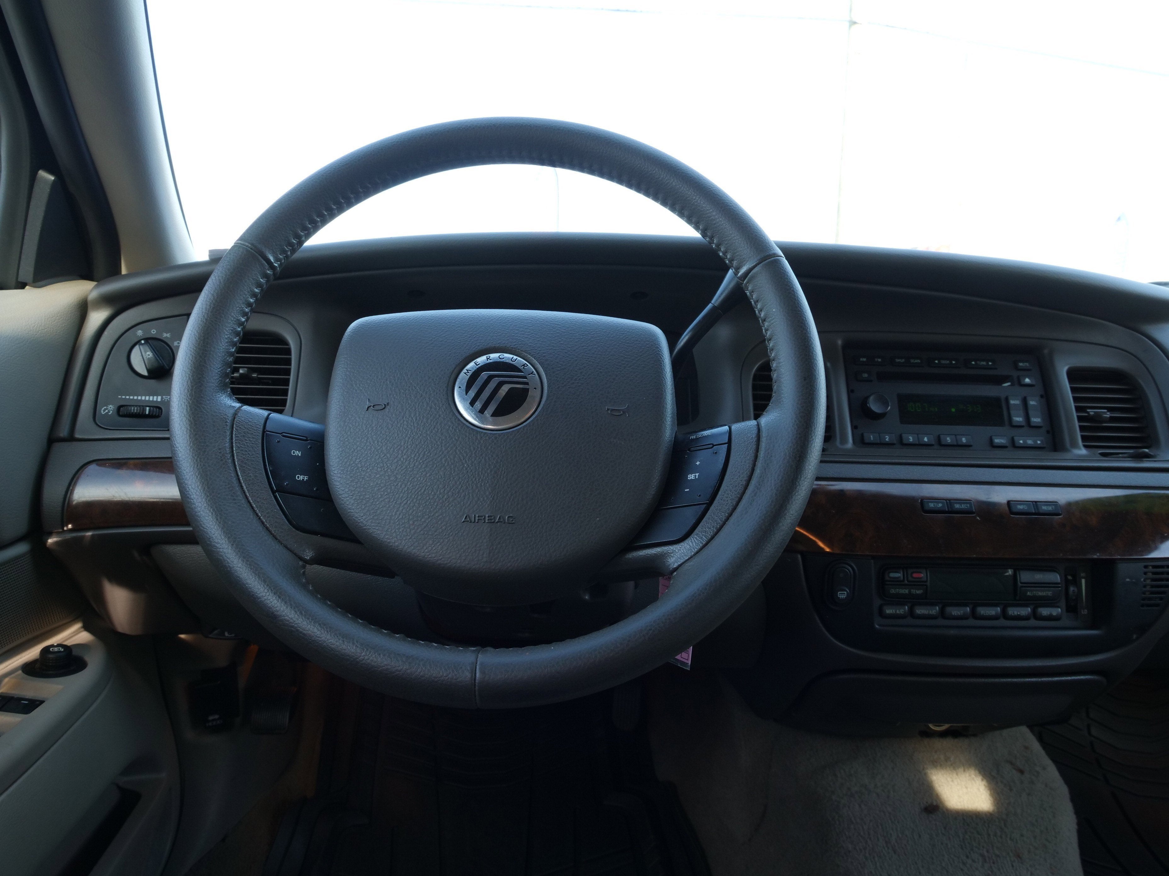 2009 Mercury Grand Marquis LS